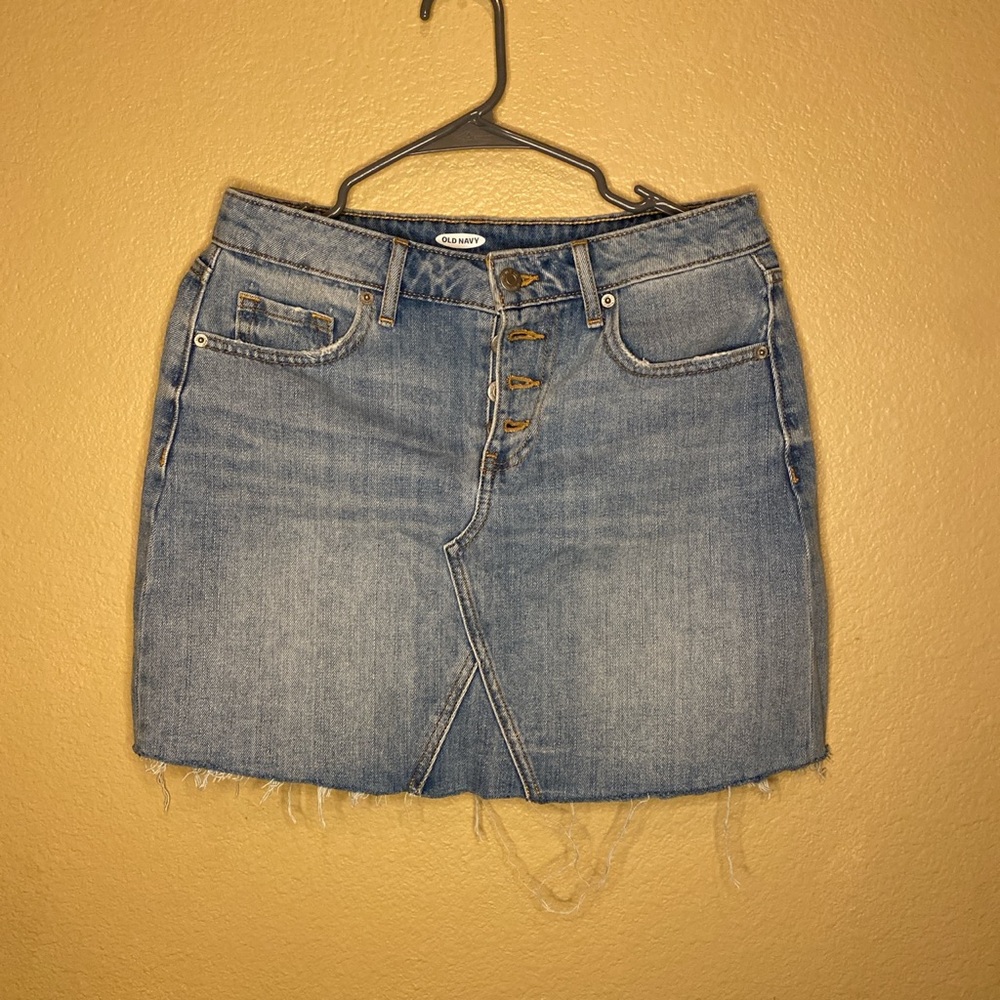 Gap skirt